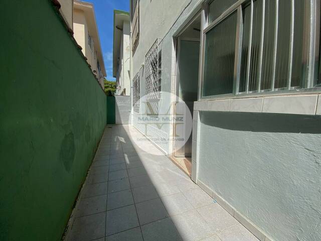#200/025 - Apartamento para Venda em Santos - SP - 2