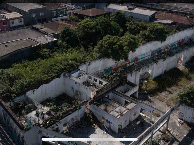 #001/025 - Sala para Locação em Santos - SP